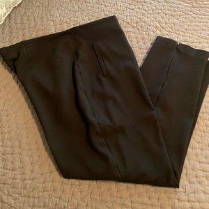 Chico’s black slimming pull-on pants. Chico’s size 2 (12).